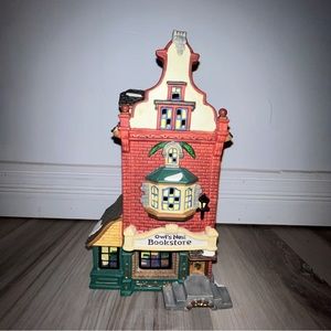 Vintage Santa's Workbench Victorian Series Owl's Nest Bookstore 1999.    NO PLUG